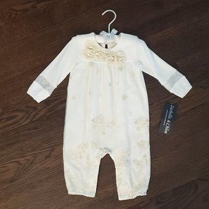New Gorgeous lace and flower girls outfit. 9M.